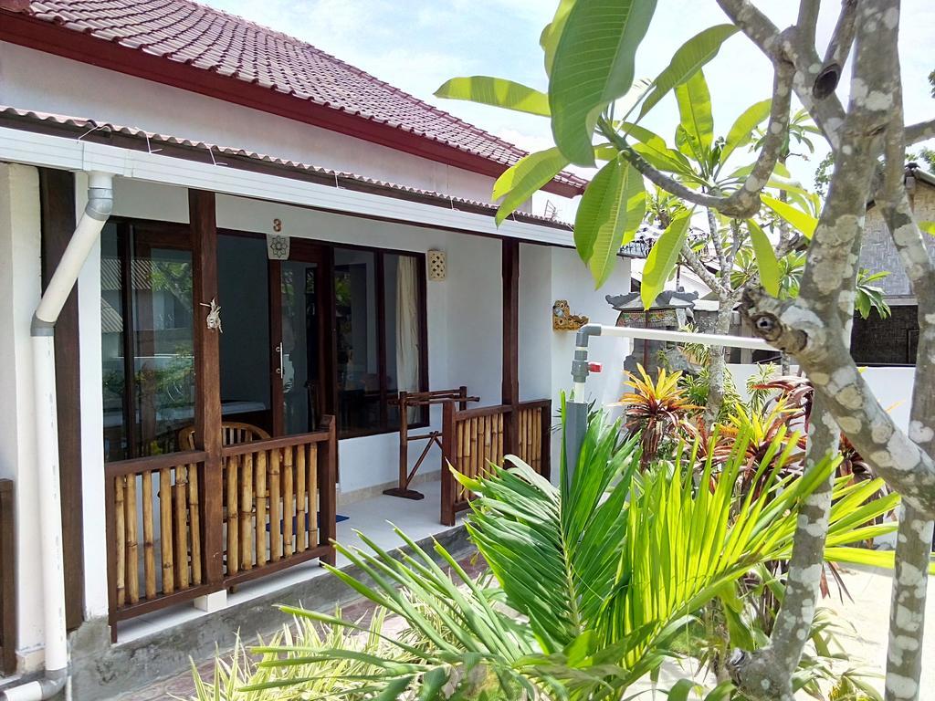 Pantai Bungalow Lembongan Island Buitenkant foto